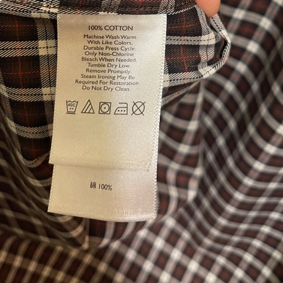 Eddie Bauer Wrinkle Free Button Down - Picture 4 of 4